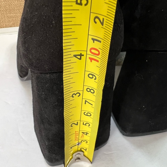 Chinese Laundry Black Suede Chunky Block Heel Calf Length Boots Size 8 - Picture 8 of 11